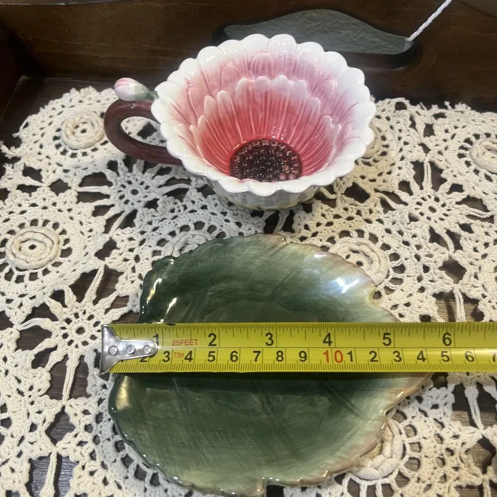 CORNER RUBY DARK PINK BROWN CENTER FLOWER & GREEN LEAF TEA CUP & SAUCER